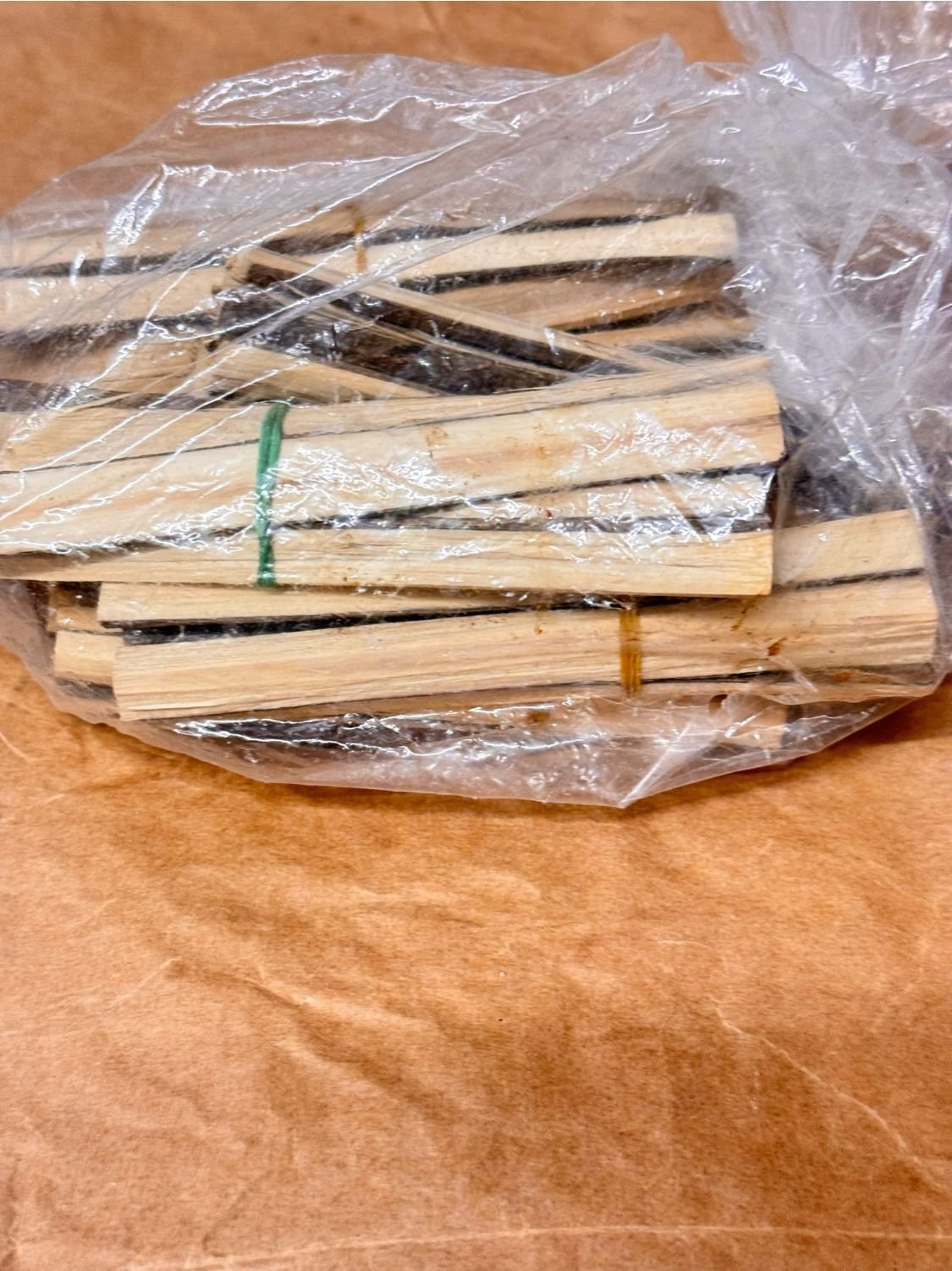 2025/01/1000417009.jpg Chewing stick - Image 1