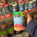 Red kidney beans in salted water